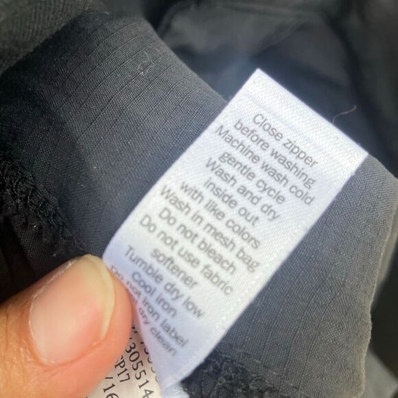 Athleta black gorpcore cargo joggers size 6 #636 - Picture 9 of 12